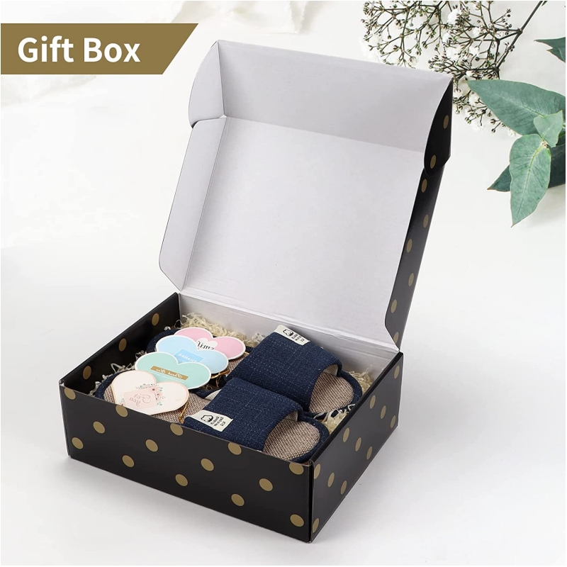 Boîte-cadeau en cartonnoir et or personnalisé