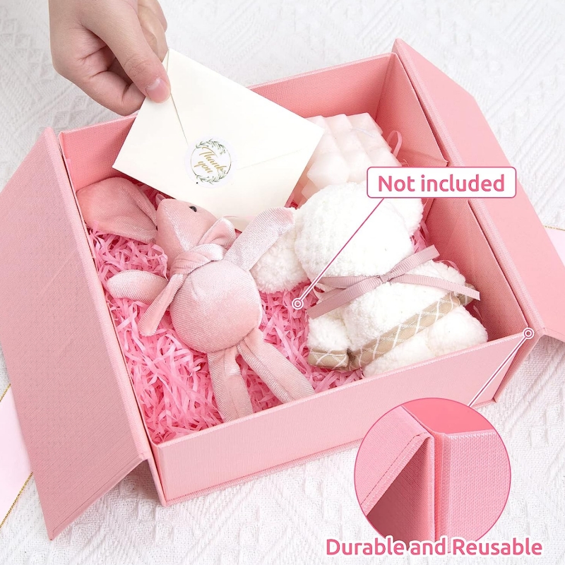 Boîte cadeau rose personnalisée