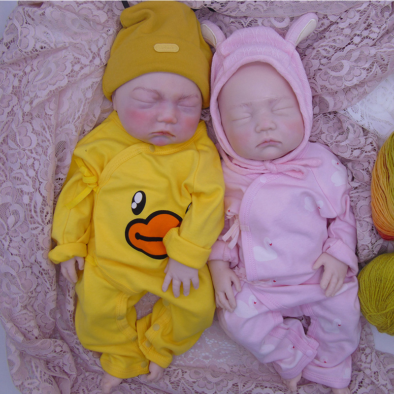 Doll de renaissance de simulation élevée Le matériau en silicone Reborn bébé endormi le silicone Reborn Doll réaliste (après le maquillage)