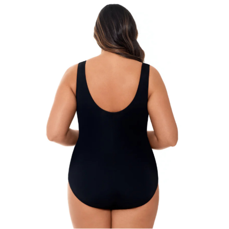 Plus taille de maillot de bain en maillot de maillot de bain excédent