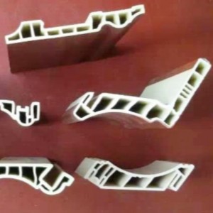 Moule d\'extrusion en plastique pour le profil