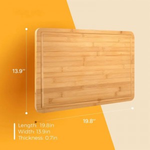 Planche à découper avec une rainure