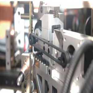 DG-750B Machine de collage de coin intelligent