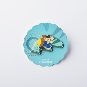 Badge de logo d\'image de bande dessinée d\'émail d\'imitation personnalisée, frais d\'échantillonnage gratuit, adaptés à la collection, charmes de badge en métal en or, broche, émail doux