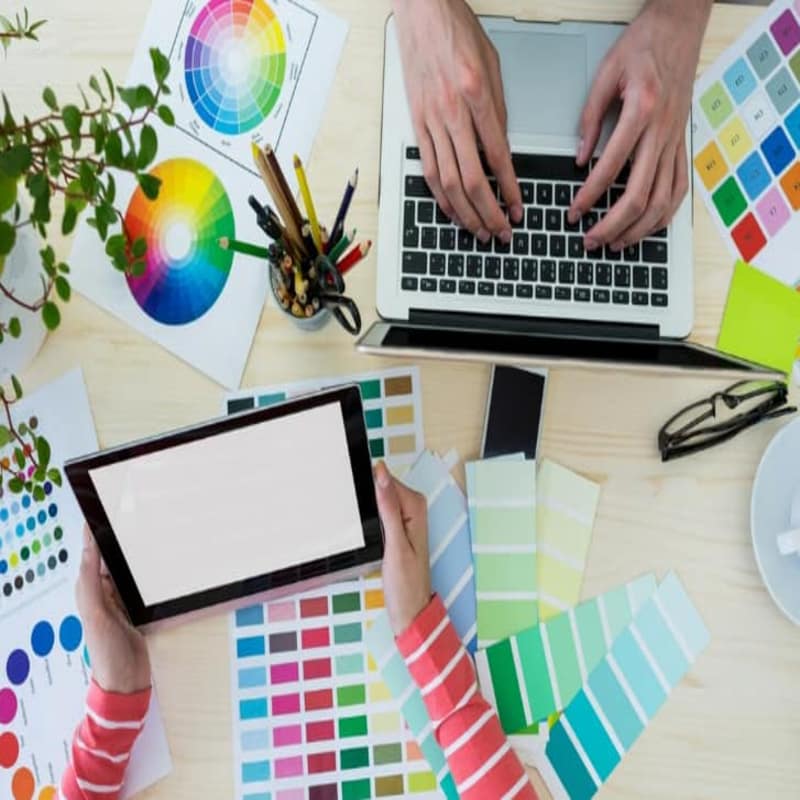 CMYK et PANTONE COULEUR dans l\'industrie des emballages en papier
