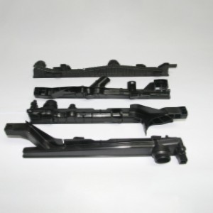 Réservoir de radiateur de pièces de moteur