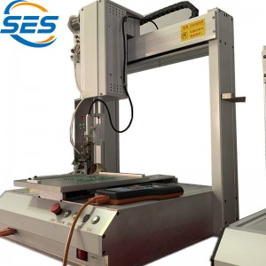 Machine à souder par points automatique