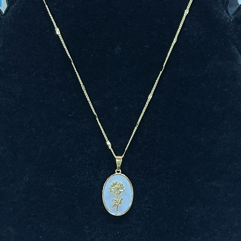 Or-Collier pendentif floral plaqué avec mère-de-Incrustation de perles pour l'élégance intemporelle et le luxe de tous les jours