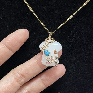 Élégant collier de pendentif chinois chinois Jade blanc avec de l\'or-Détails floraux plaqués, turquoise & Accents de zircon vintage-Bijoux de mode inspirés pour les femmes