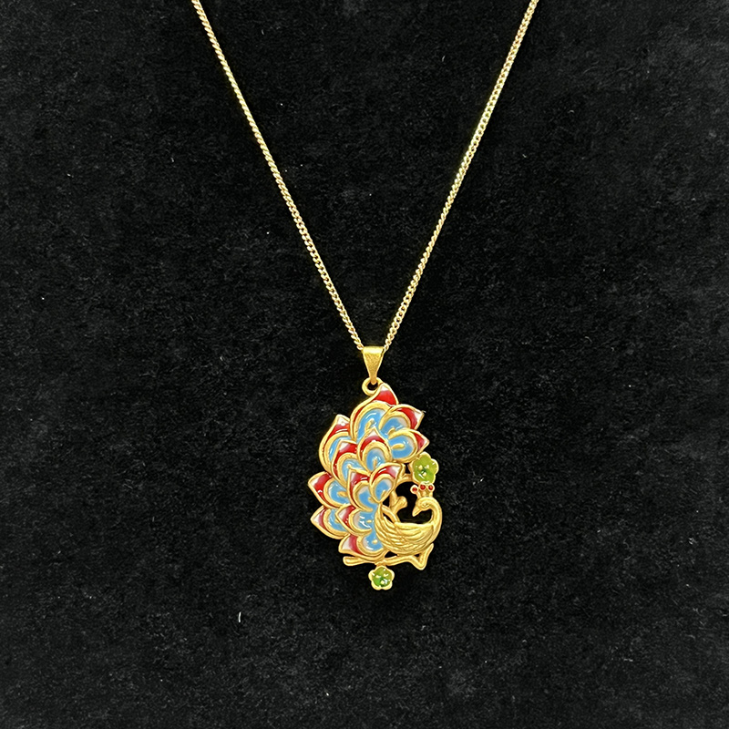 Collier de pendentif de paon Coisonné de luxe avec placage en or et art en émail artisanal