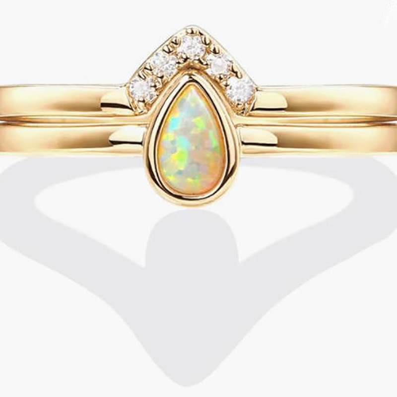 Or élégant 18 carats-Ensemble d'anneaux d'opale empilable en charcuterie empilable avec micro-Accents pavés en zircone - bijoux de luxe intemporels pour femmes
