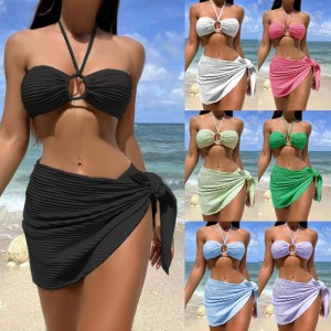Sexie de maillot de bain en bikini trois-Piece Ensemble avec une jupe transparente, licou-Style de cou, maillot de bain en couleur unie pour les femmes, disponible en stock et plusieurs couleurs SY816 Prix:$79,99