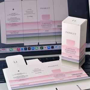 Boîte de parfum d\'élégance pastel