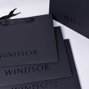 Sac en papiernoir luxe