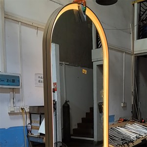 Lampe intégrée en acier inoxydable Zotye et miroir intelligent en acier inoxydable électrodable personnalisable