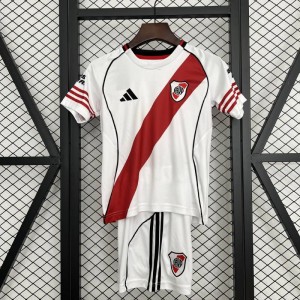 25/26 Kids River Plate Home Taille: 16-28