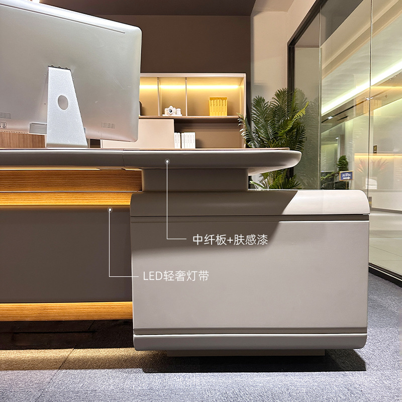 Modèle DBT008 Bureau exécutif, président/Bureau de président, grand bureau de gestionnaire haut de gamme avec ensemble de chaises de bureau pour gestionnaire\Le bureau de